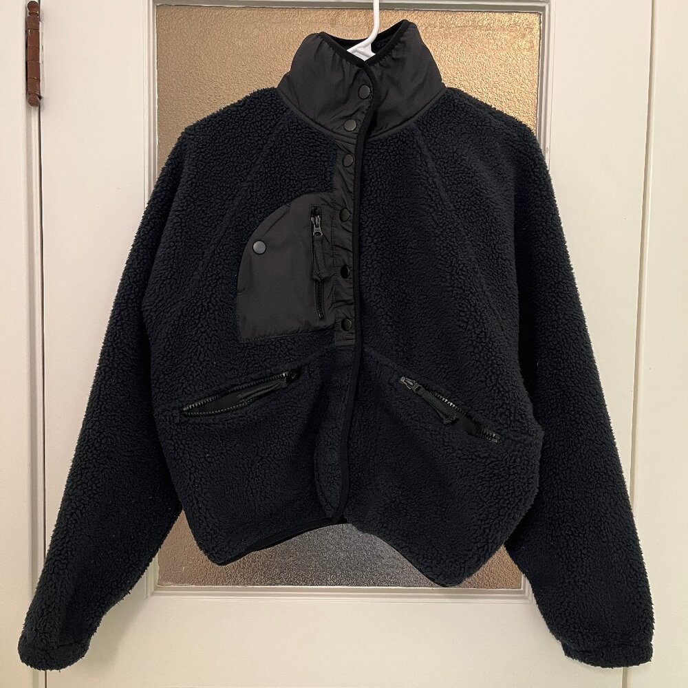 Free People "Hit the Slopes" Fleece Jacket in Black, Size XS